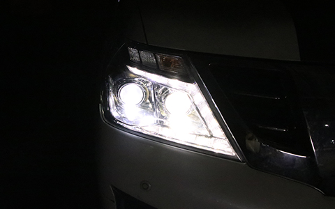 成都日產(chǎn)途樂車燈升級LED雙光透鏡效果